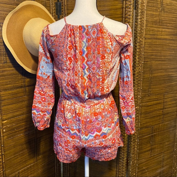 Umgee Cold-shoulder Romper w/ Tie at Neck & Waist - Picture 3 of 8